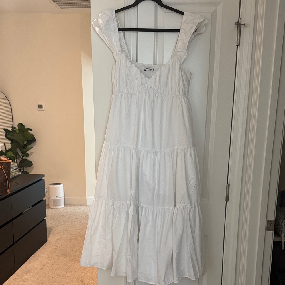Abercrombie & Fitch White Tiered Midi Dress